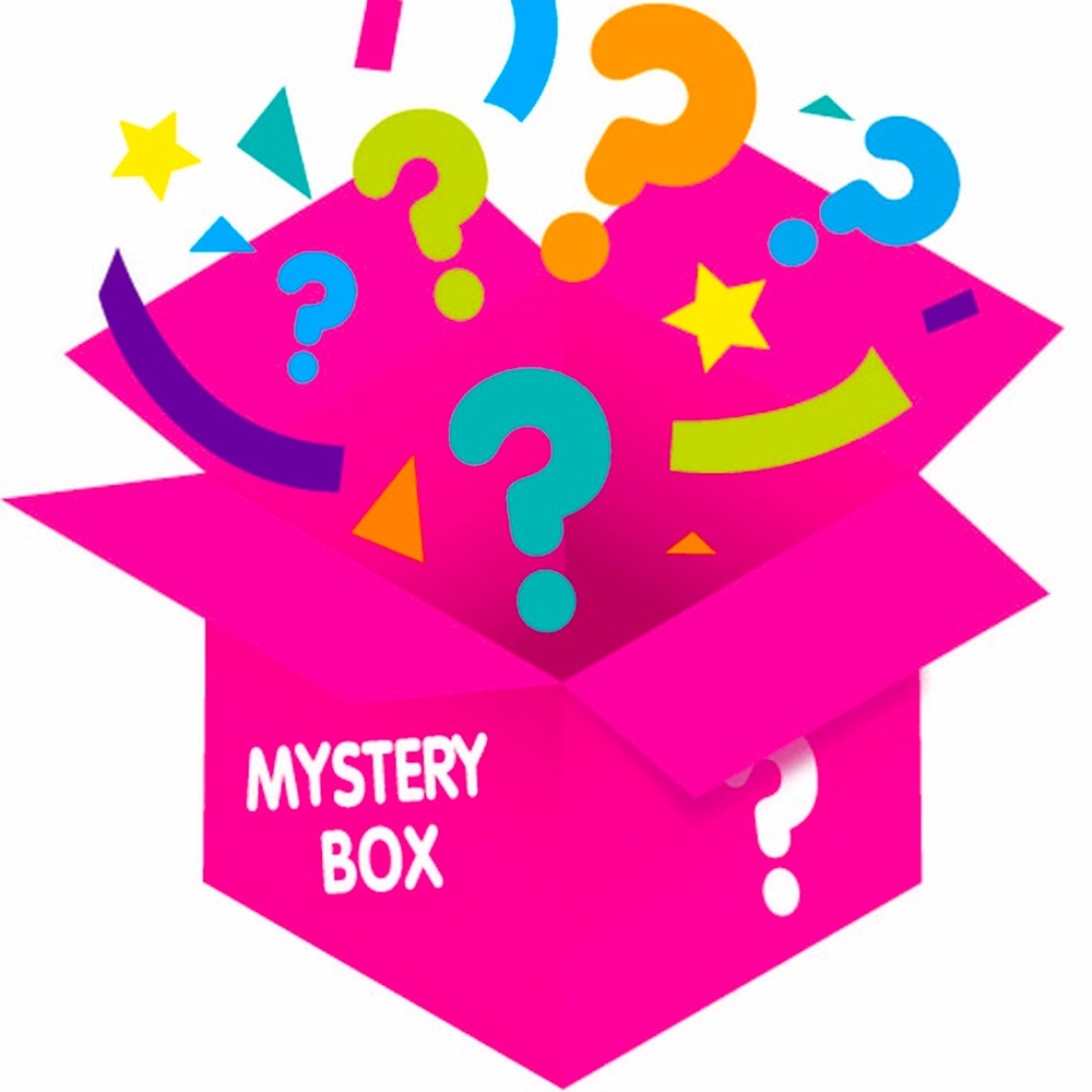 CLOTHiNG MYSTERY BOX - 8-10 iTEMS!